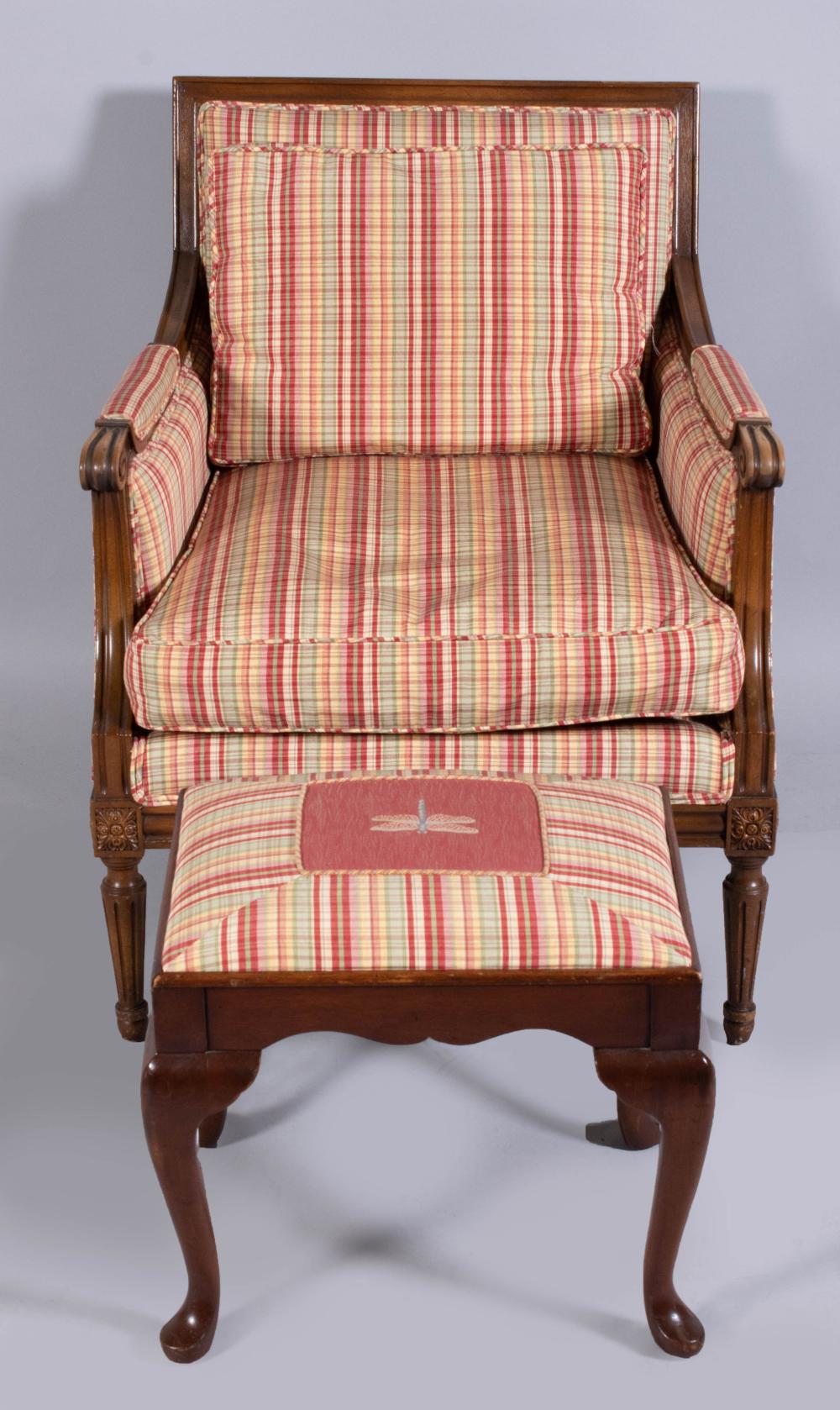 LOUIS XVI STYLE BERGERE AND MATCHED 33ccfd