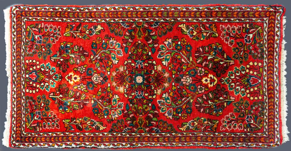 SMALL PERSIAN SAROUK HAND KNOTTED 33cd51