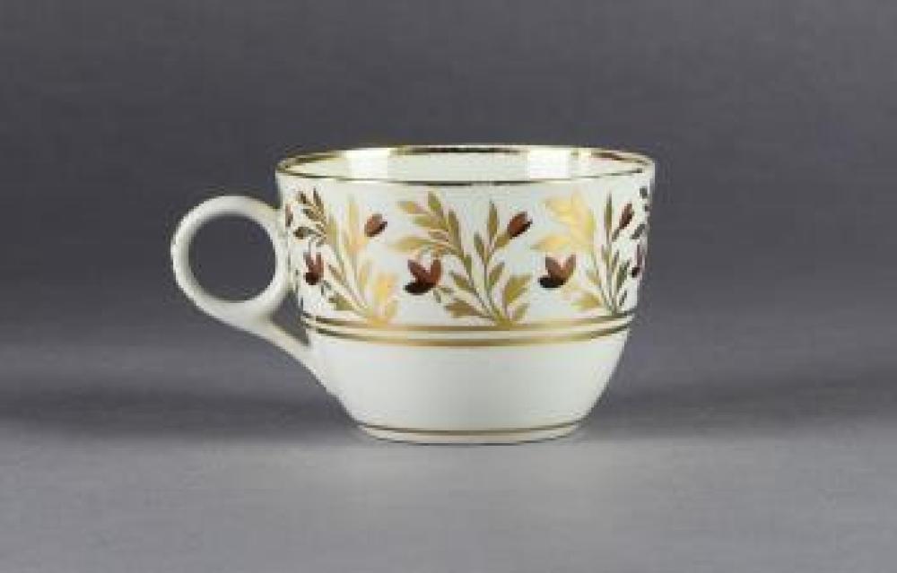 SET OF 17 TEACUPS AND COFFEE CUPS