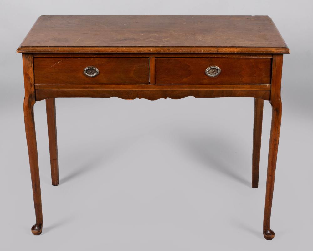 QUEEN ANNE STYLE MAHOGANY SIDE