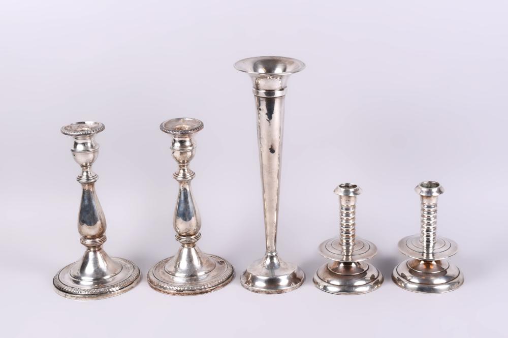 GROUP OF WEIGHTED CANDLESTICKS 33d114