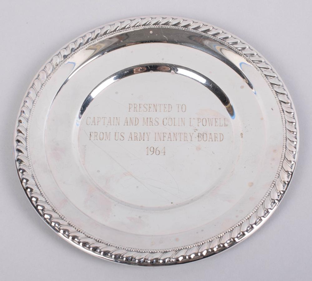 SILVERPLATED DISH PRESENTED TO 33d181