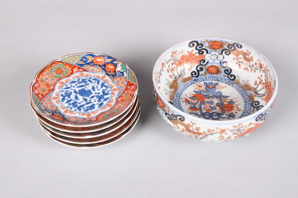 SET OF FIVE JAPANESE IMARI DISHES 33d1ea