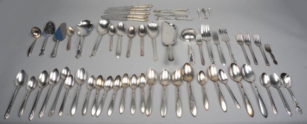 GROUP OF SILVERPLATED FLATWARE