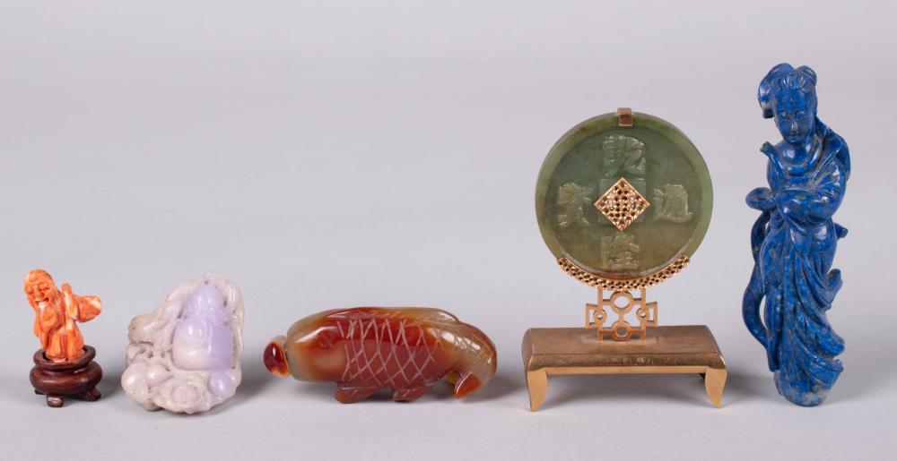 GROUP OF JADEITE JADE AND OTHER 33d298