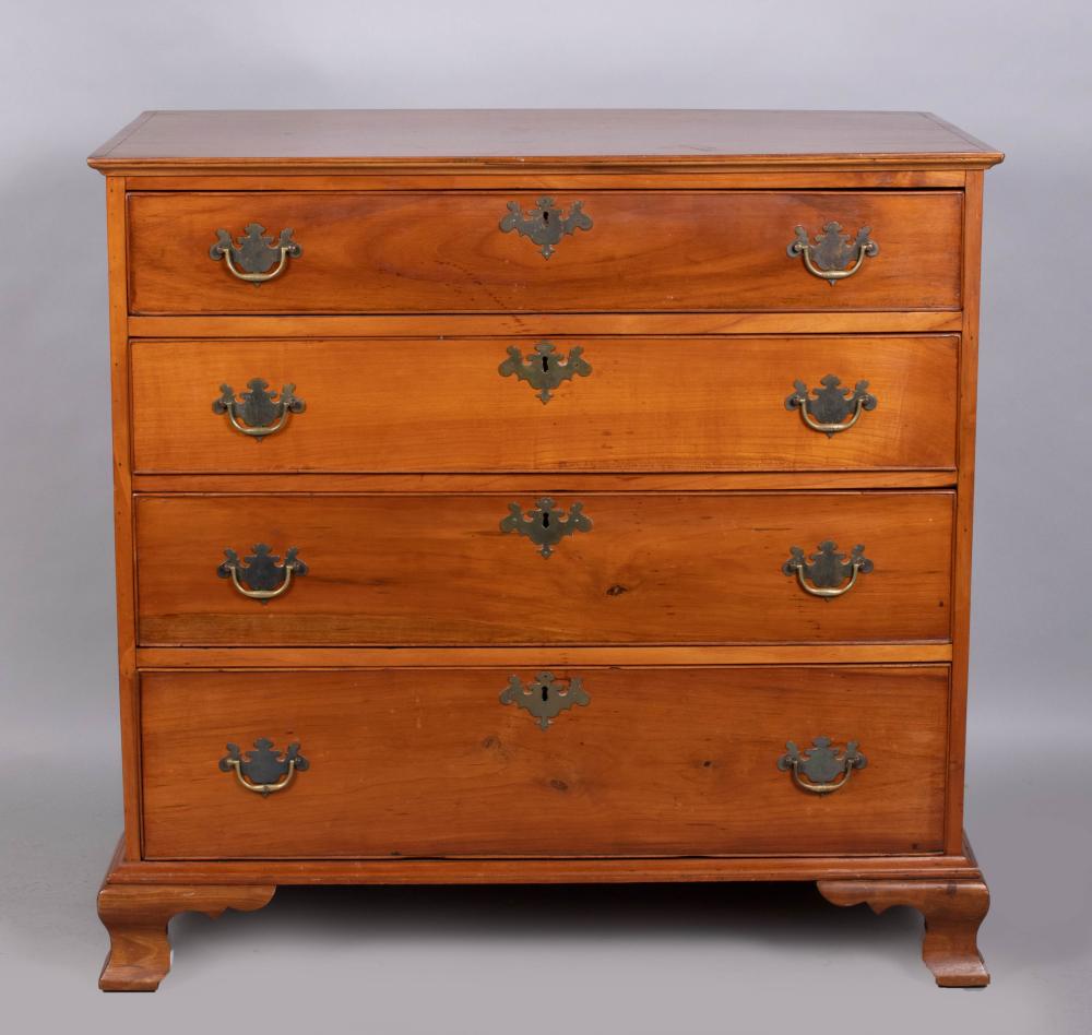 CHIPPENDALE CHERRY CHEST OF DRAWERS 33d2b2