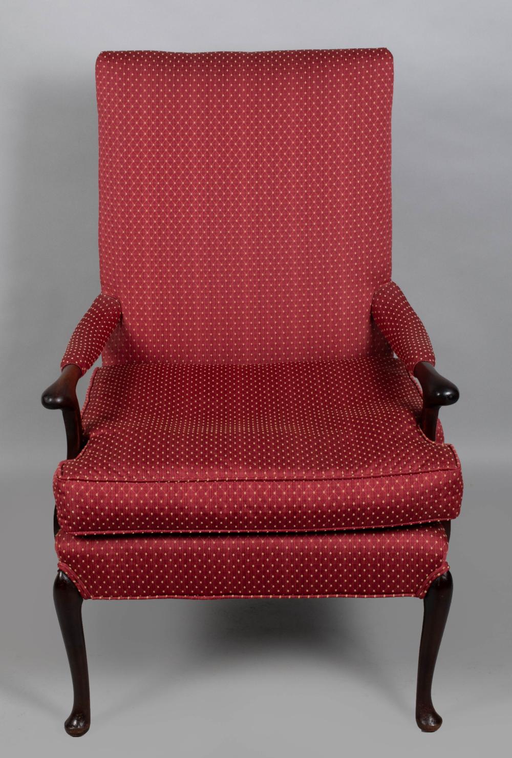 QUEEN ANNE STYLE MAHOGANY ARMCHAIR 33d2d9