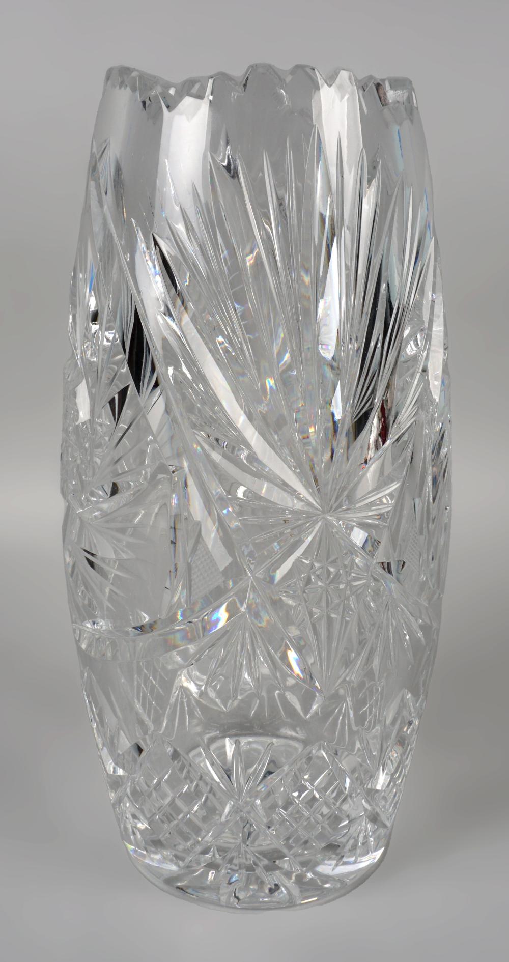 LARGE CUT CRYSTAL VASE HEIGHT  33d300