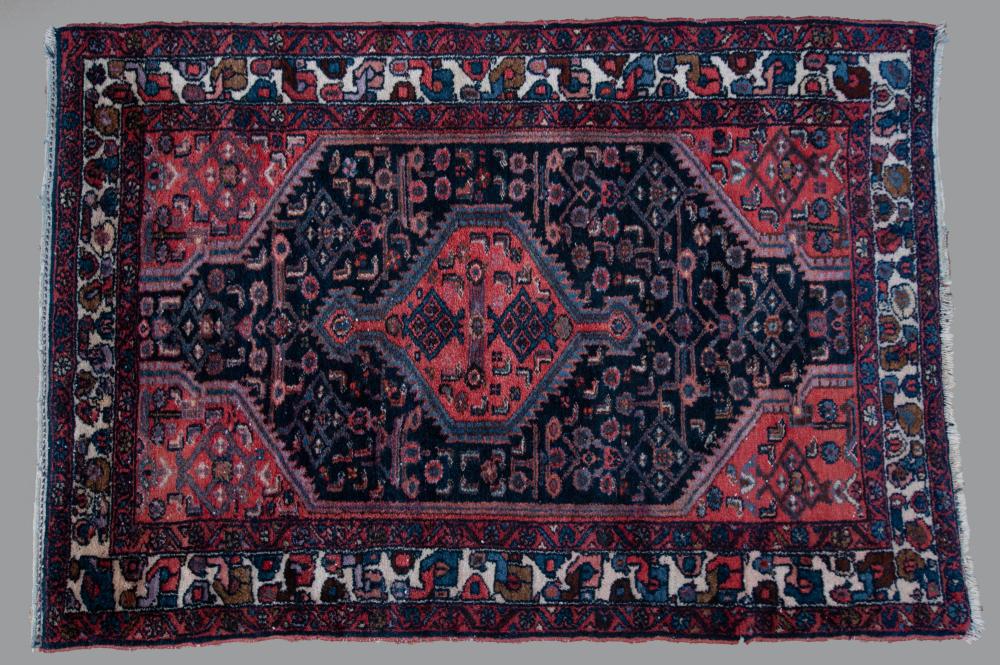 PERSIAN HAMADAN HAND KNOTTED WOOL 33d30a