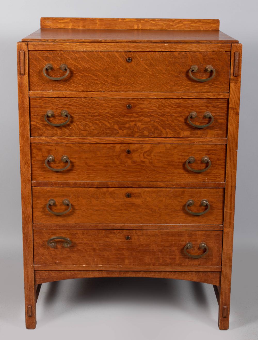 LIMBERT ARTS AND CRAFTS OAK DRESSER 33d35e