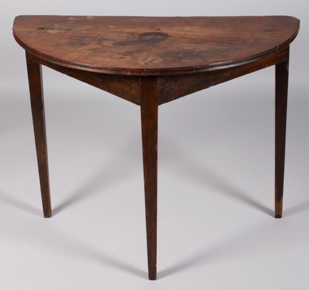 ENGLISH OR AMERICAN STAINED WALNUT