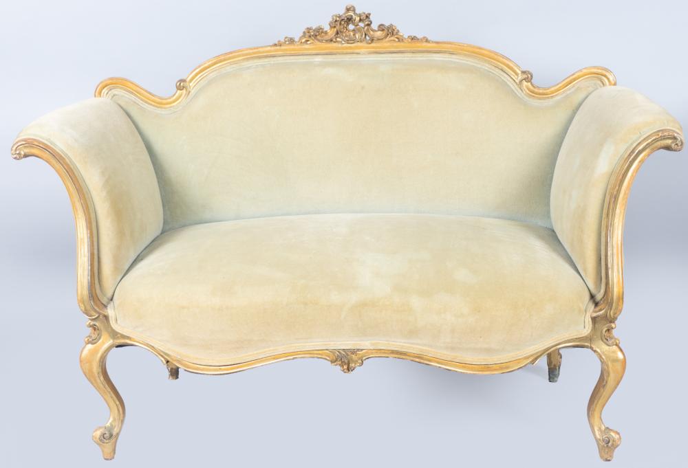 ROCOCO STYLE GILTWOOD LOVE SEAT,