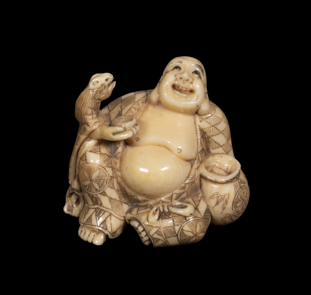 19TH C JAPANESE IVORY NETSUKE  33d71d