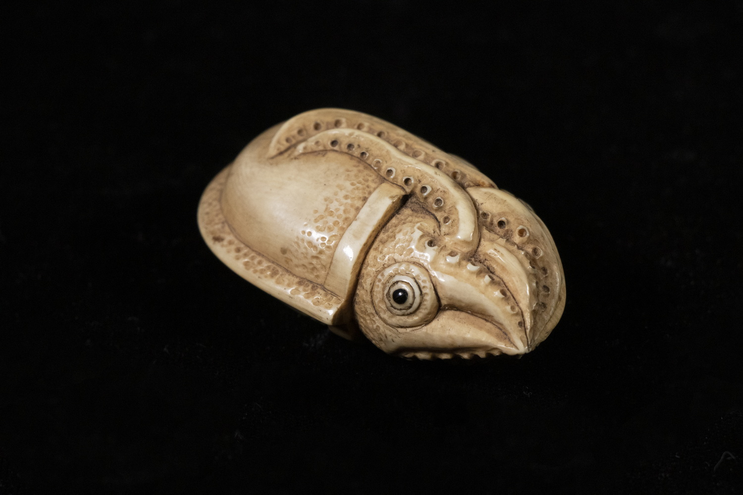 19TH C. JAPANESE IVORY NETSUKE