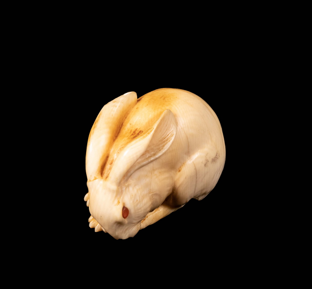 19TH C JAPANESE IVORY NETSUKE 33d74e