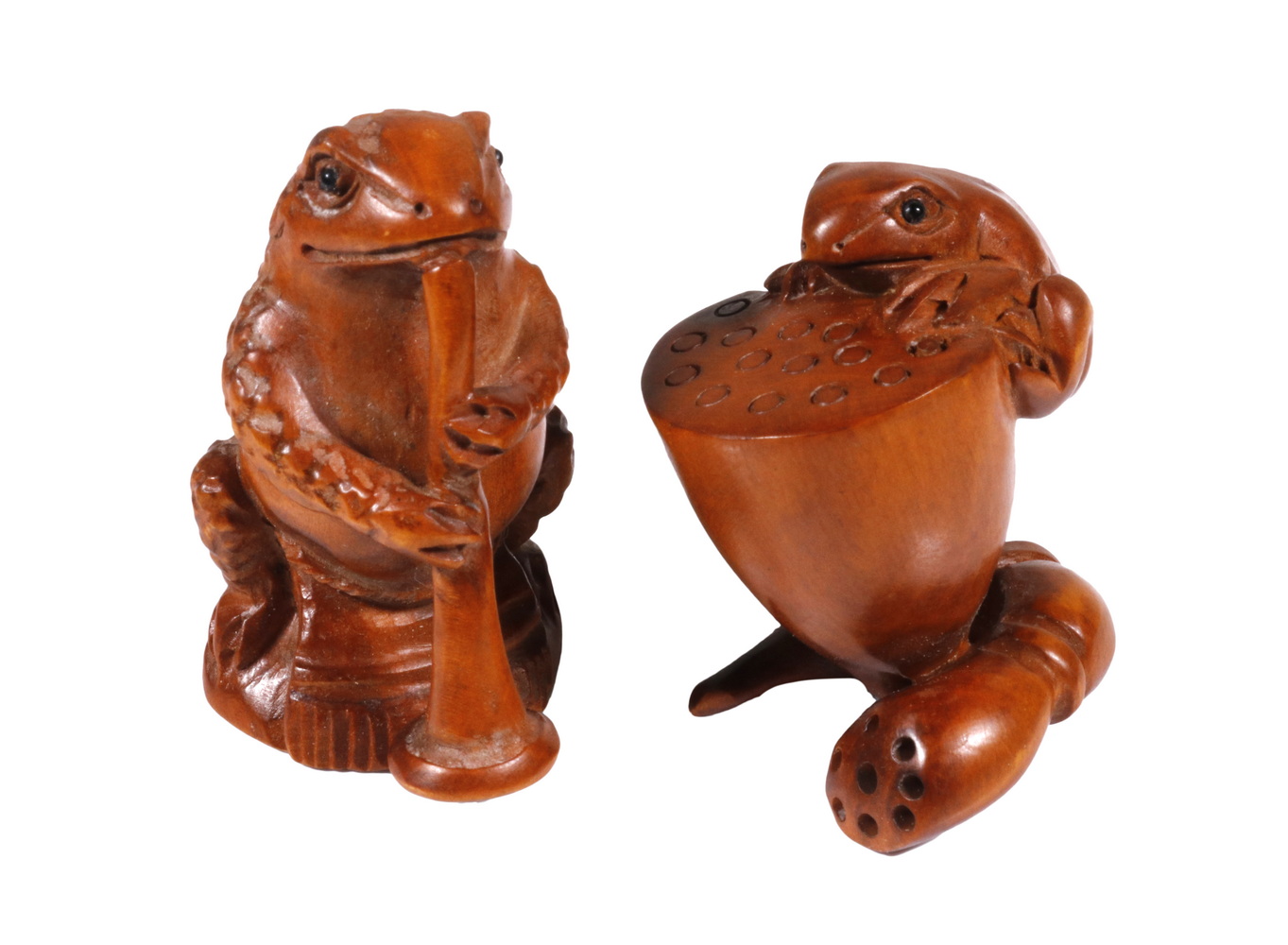  2 JAPANESE HARDWOOD NETSUKE  33d76e