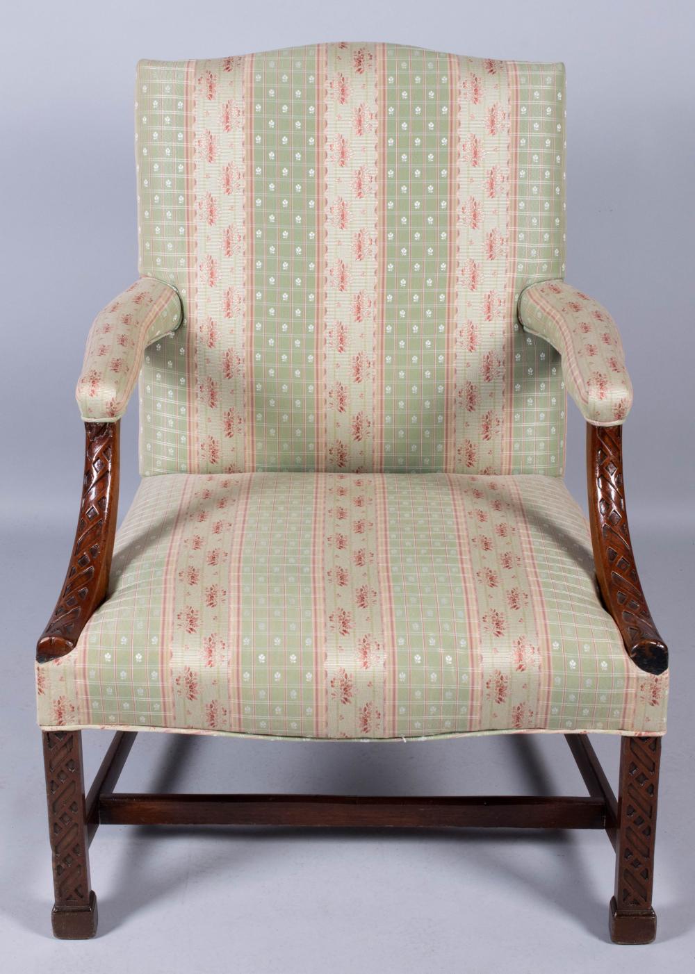 GEORGE III MAHOGANY LIBRARY ARMCHAIR  33d9e3