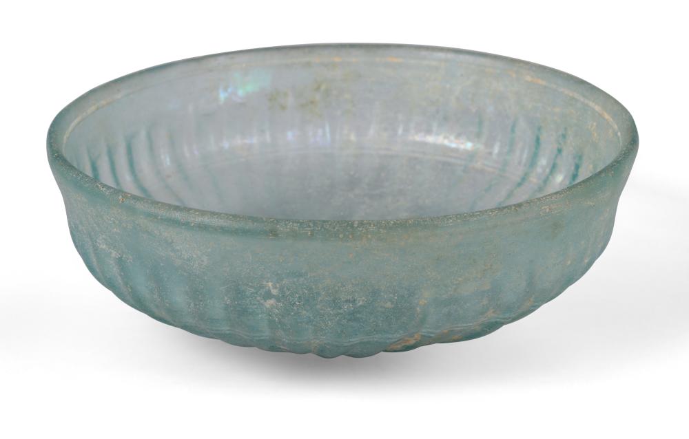 ROMAN FLUTED BOWL, 1ST CENTURY