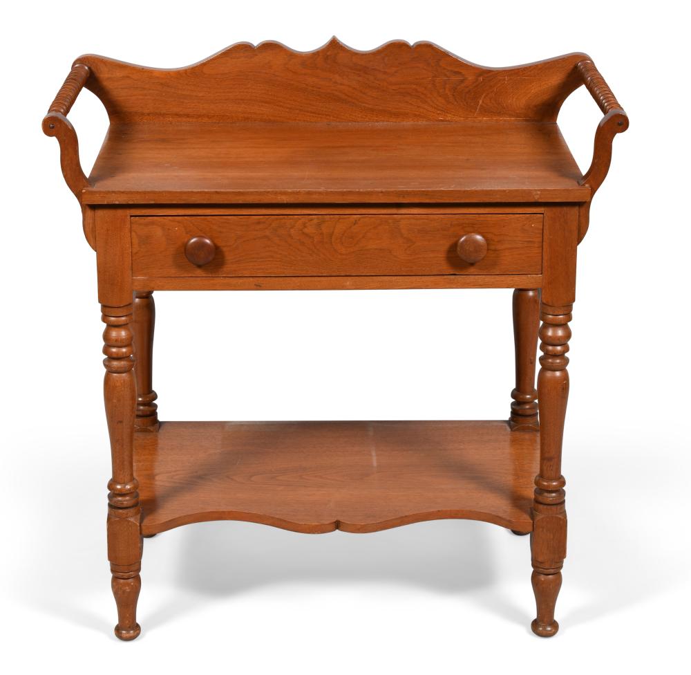 AMERICAN VICTORIAN WALNUT WASH