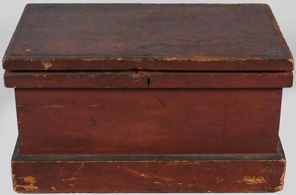 RED STAINED PINE CAPTAIN S CHEST  33db96