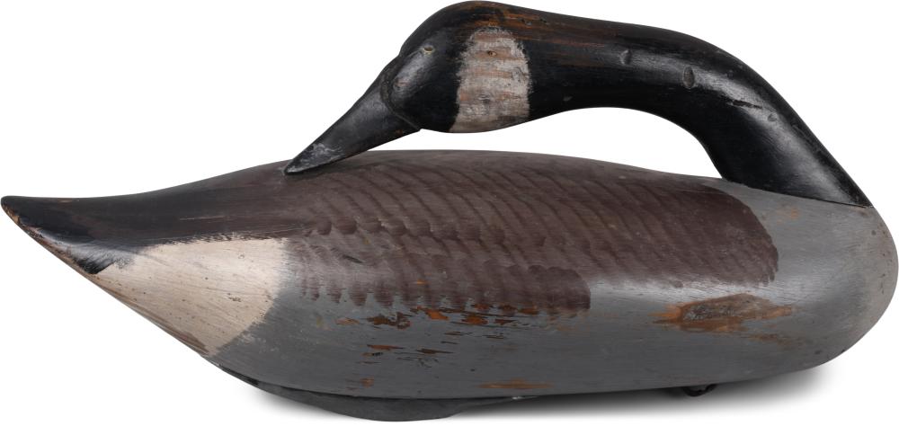 LARGE GOOSE DECOY LENGTH 20 IN  33dc10