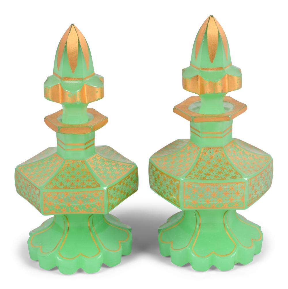 PAIR OF CONTINENTAL GREEN GLASS 33dc33