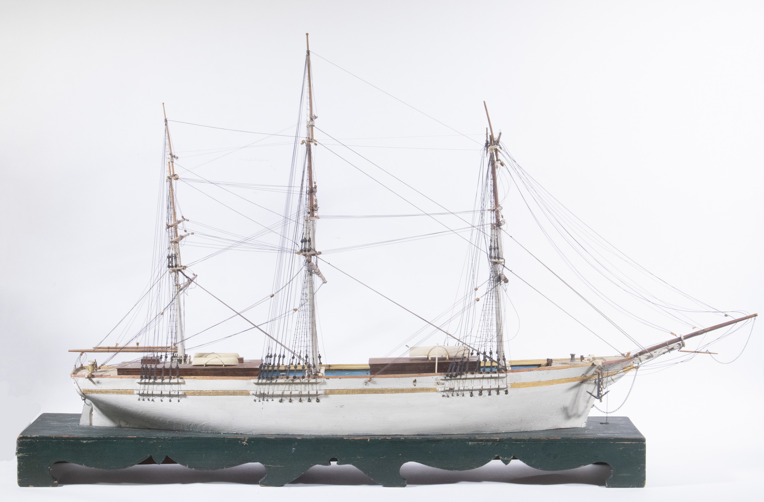 NAIVE 19TH C SHIP MODEL ON STAND 33dcc5