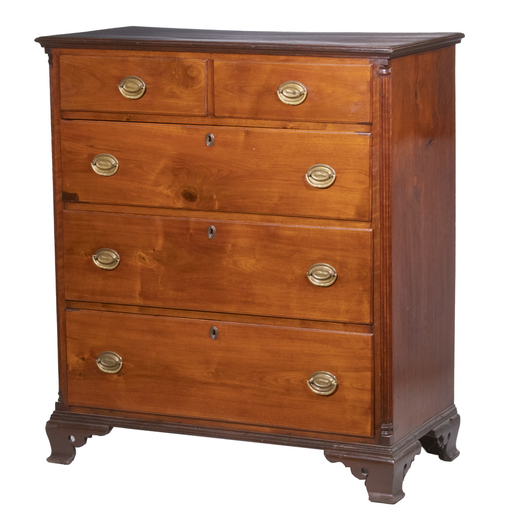 CHIPPENDALE CHEST OF DRAWERS American 33dd4a
