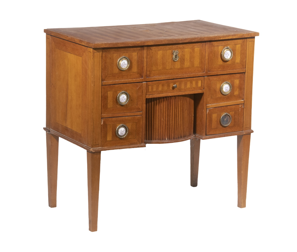 FRENCH PARQUETRY DESK 19th c. Kingwood