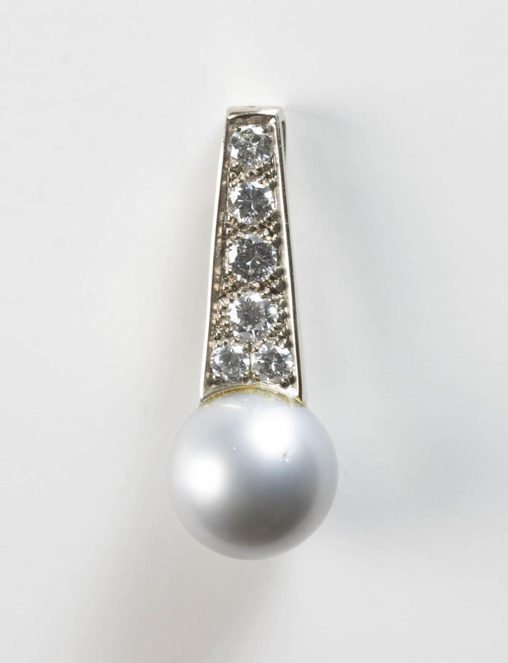 SOUTH SEA GREY PEARL AND DIAMOND 33de8d