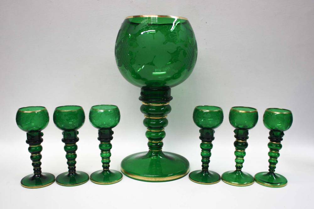 SEVEN-PIECE VENETIAN GLASS FOOTED
