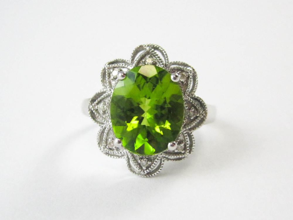 PERIDOT DIAMOND AND FOURTEEN KARAT 33e037