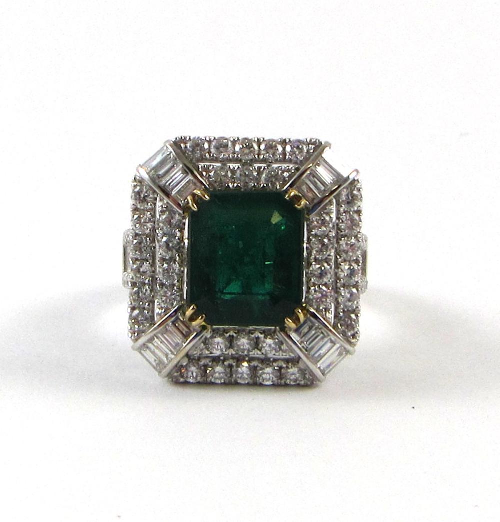 EMERALD DIAMOND AND EIGHTEEN KARAT 33e0fe