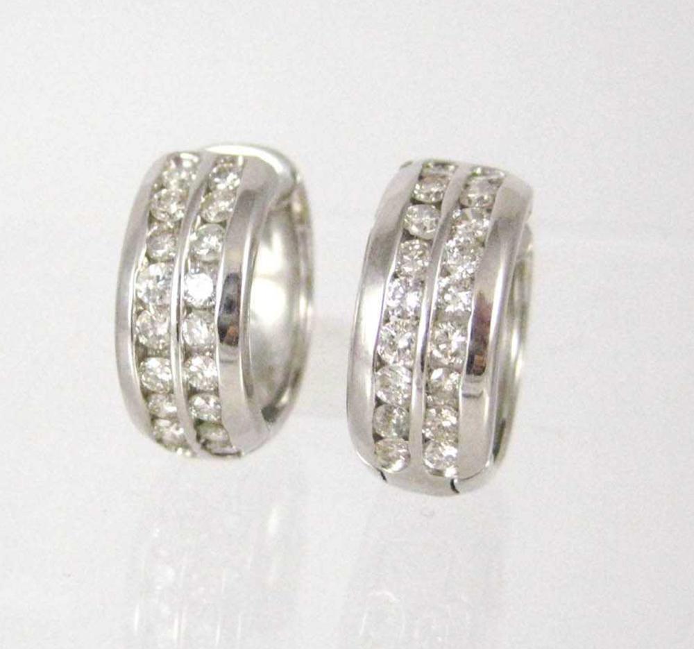 PAIR OF DIAMOND AND FOURTEEN KARAT 33e11b