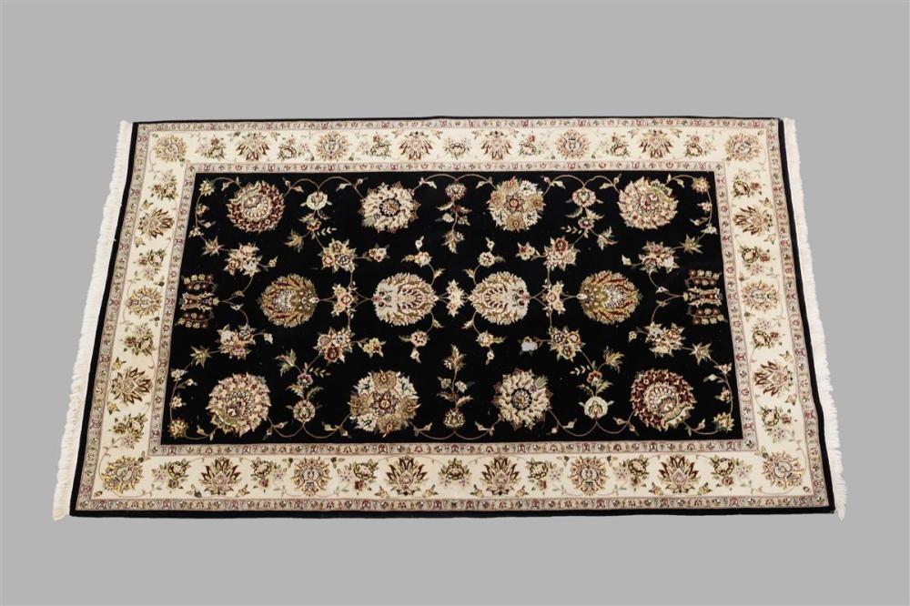 PERSIAN STYLE RUGPERSIAN STYLE 33bb92