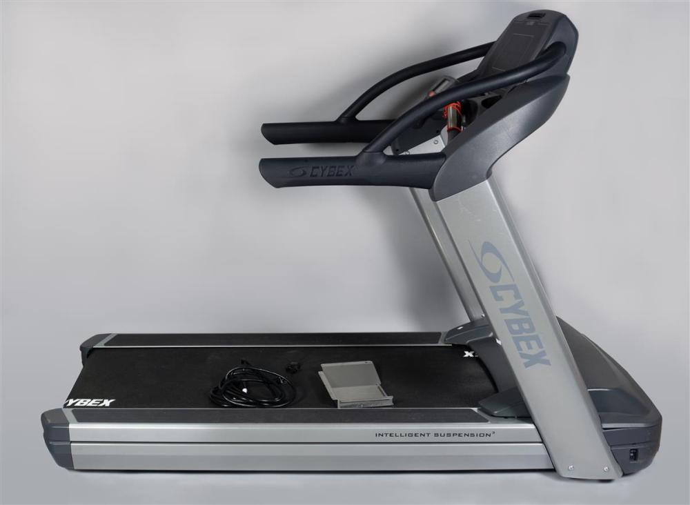 CYBEX HIGH-PERFORMANCE TREADMILLCYBEX