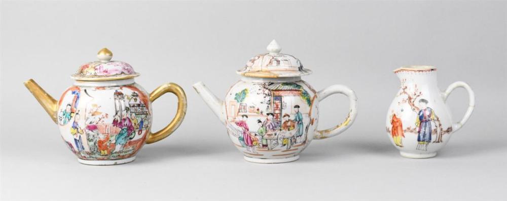 TWO CHINESE EXPORT 'PALACEWARE'
