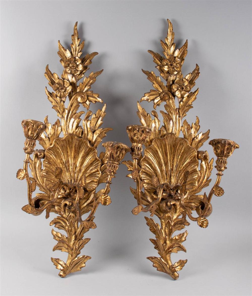 PAIR OF ITALIAN ROCOCO STYLE GILTWOOD 33bdd7