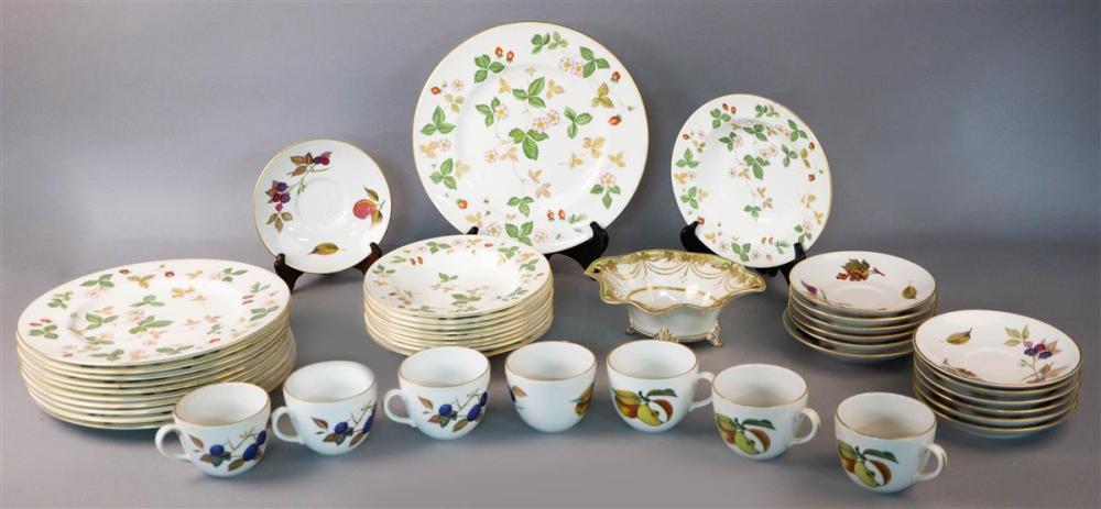 TABLEWARE INCLUDING WEDGWOOD 'WILD