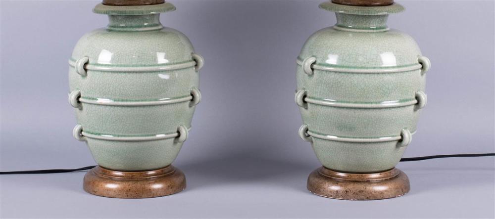 PAIR OF LARGE CONTEMPORARY CRACKLE GLAZED 33bfcc