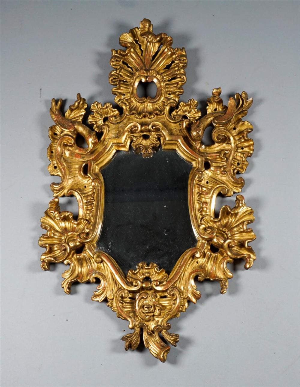 ITALIAN ROCOCO GILTWOOD MIRROR,