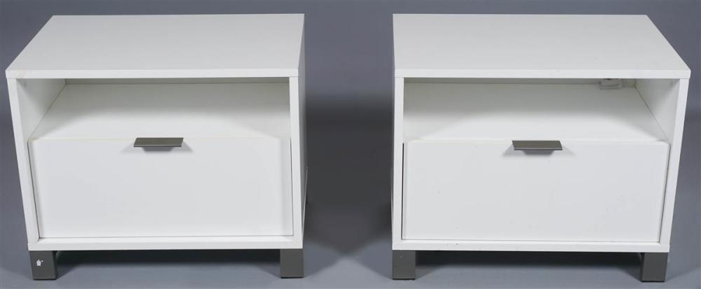 PAIR OF CONTEMPORARY WHITE LACQUER