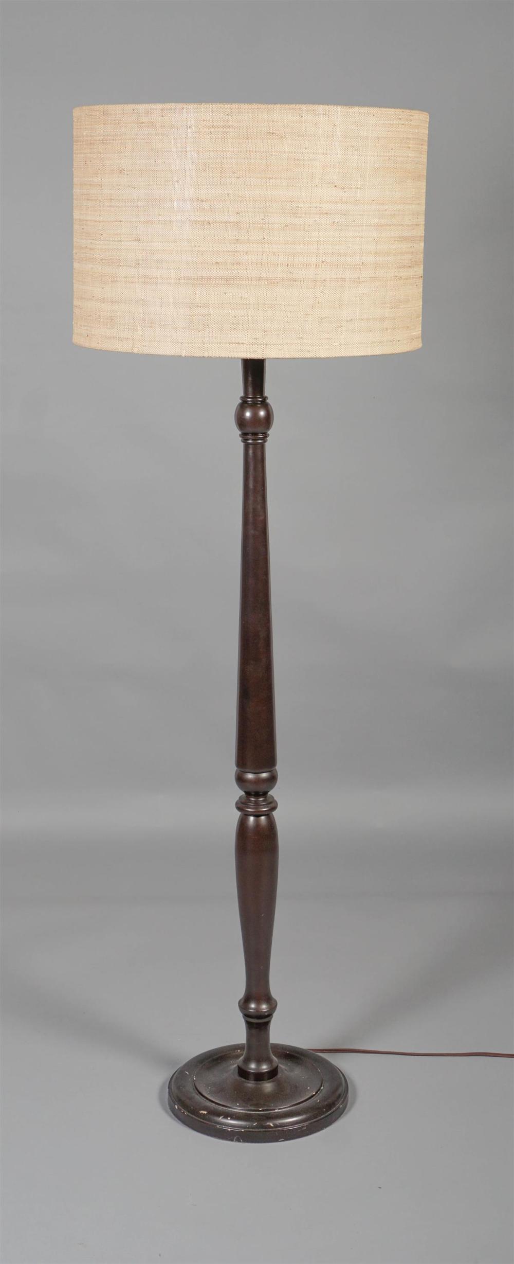 WOODEN BALUSTER FLOOR LAMP WITH BEIGE