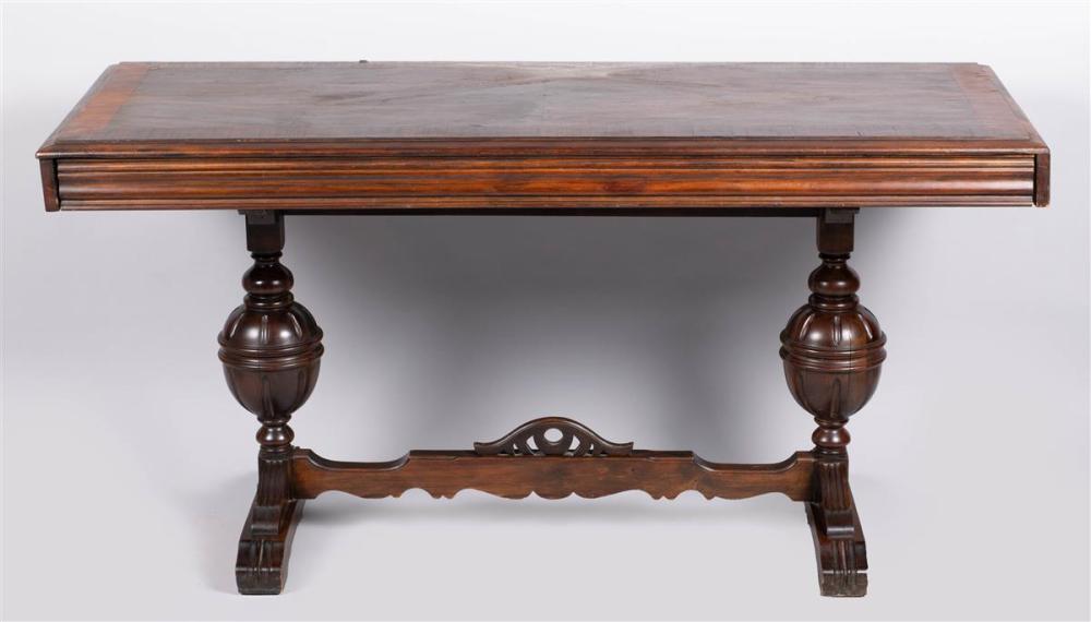 BAROQUE STYLE MAHOGANY TRESTLE 33c1b8