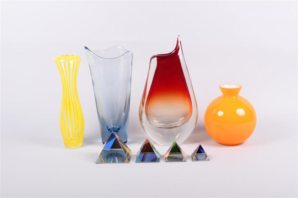 COLLECTION OF GLASS VASES AND 33c245