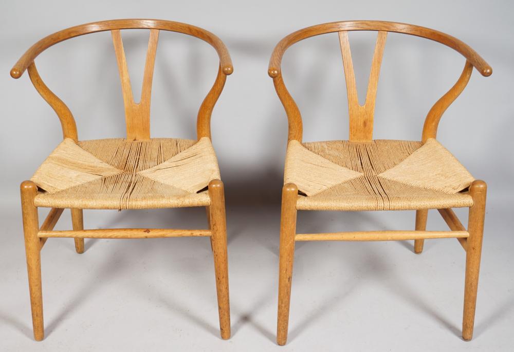 PAIR OF HANS WEGNER FOR CARL HANSEN 33c2bf