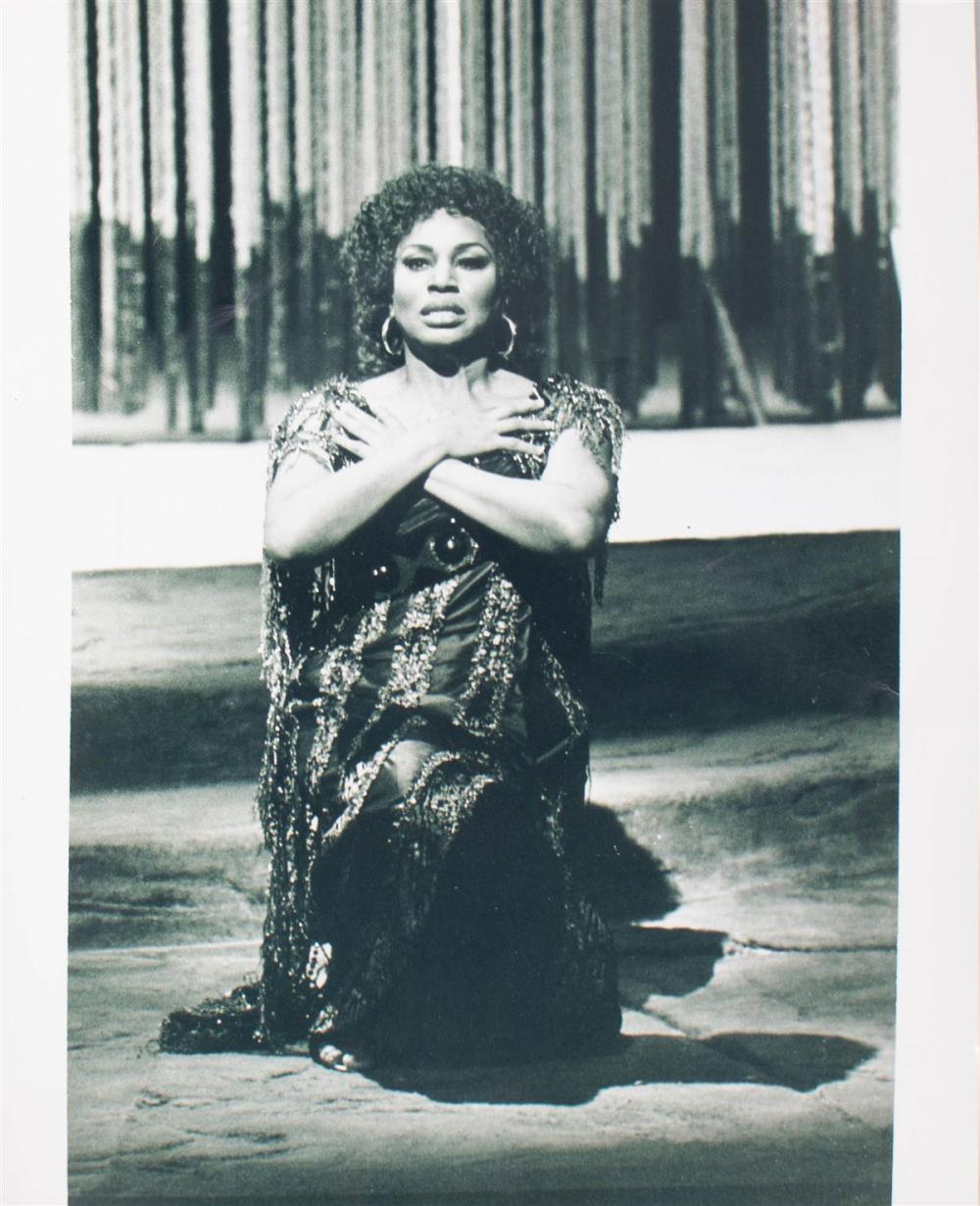 PHOTOGRAPH OF LEONTYNE PRICE AS 33c3cc