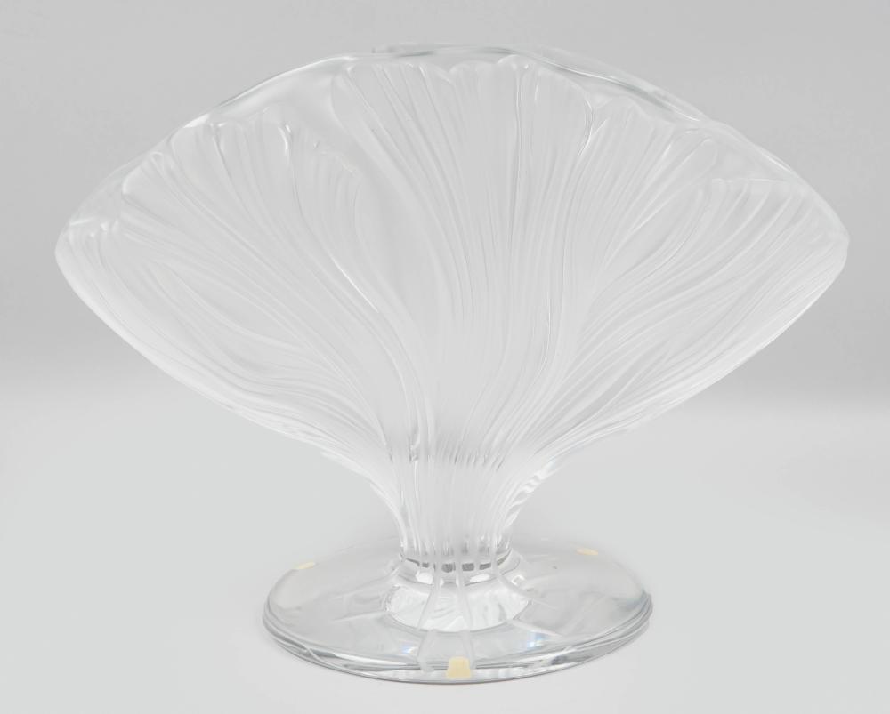 LALIQUE 'ICHOR' VASE HEIGHT: 9