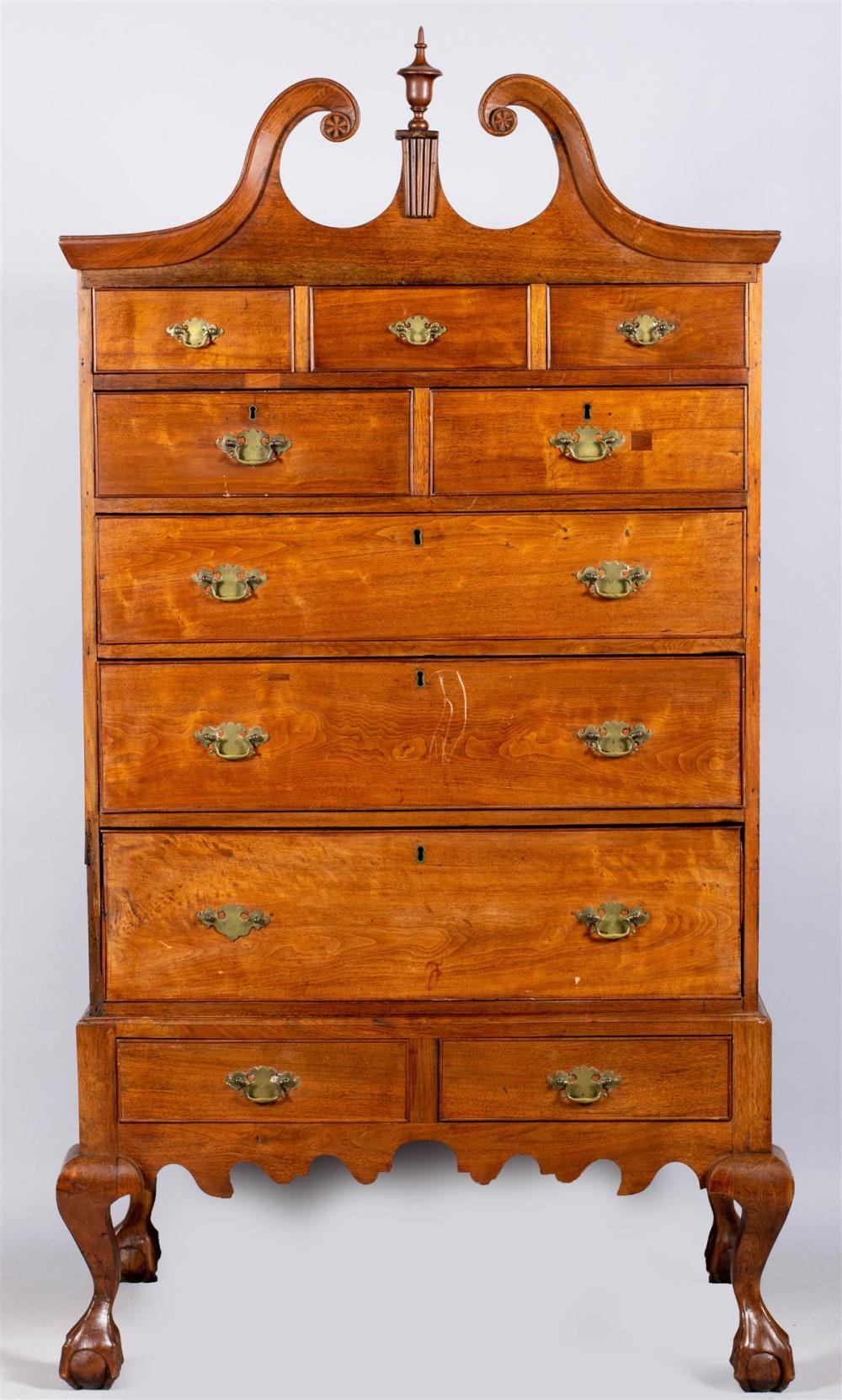 CHIPPENDALE MAHOGANY CHEST ON STAND 33c4cc