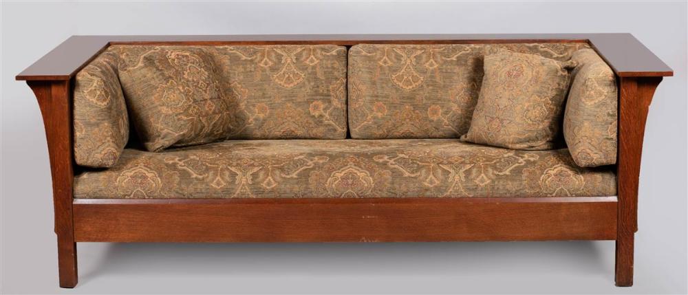 STICKLEY PRAIRIE OAK SETTLE  33c570